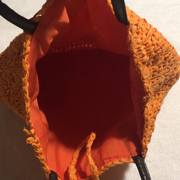 Fun Straw Purse - Picture 5 of 5